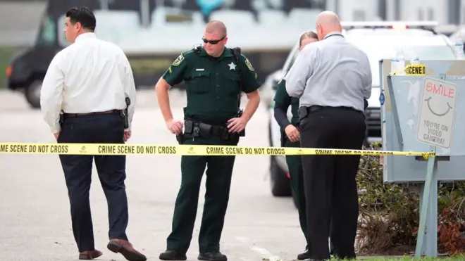 El incidente ocurrió a casi un año del ataque en una discoteca que dejó 49 muertos en la misma ciudad de Orlando.