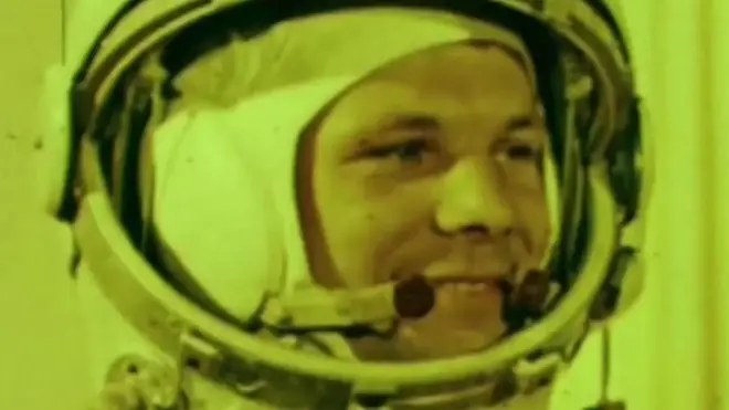 زمین کی کشش کو شکست دینے والے پہلے خلاباز