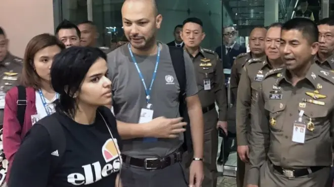 Rahaf Mohammed al-Qunun, pictured at Bangkok airport, says she "wants to be free" away from Saudi Arabia