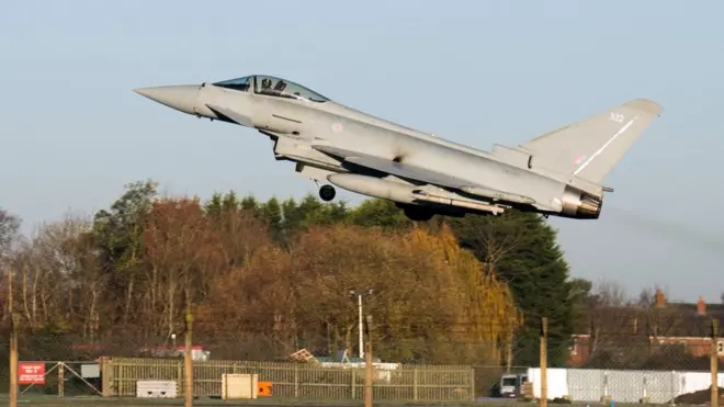 Винищувач "Тайфун", що є на озброєнні британської армії