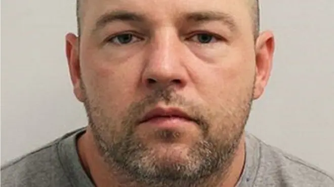 El violador en serie Joseph McCann fue condenado a 33 cadenas perpetuas por un tribunal de Londres. Inglaterra.