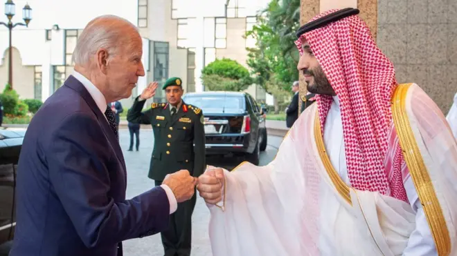 بن سلمان يستقبل بايدن