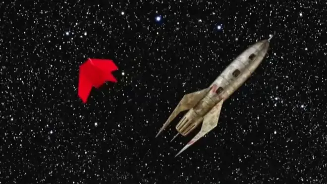 نجح قمر اصطناعي بريطاني في نشر شبكة في مدار الأرض لتوضيح عملية جمع النفايات هناك.