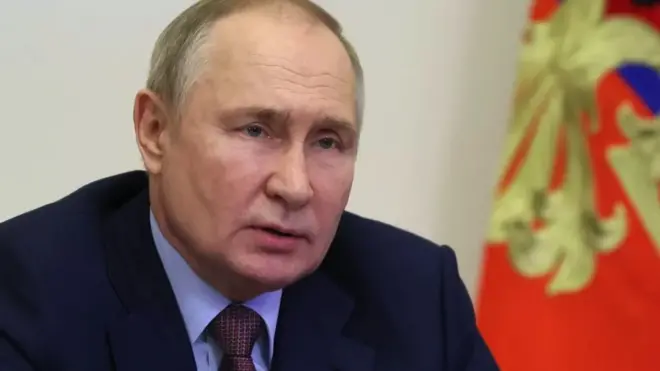 Путин Россия иқтисодини ҳарбийлаштирмаслигини айтди.