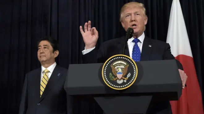 Ông Trump khẳng định với Nhật rằng 'Mỹ đứng sau Nhật, đồng minh lớn, 100%'