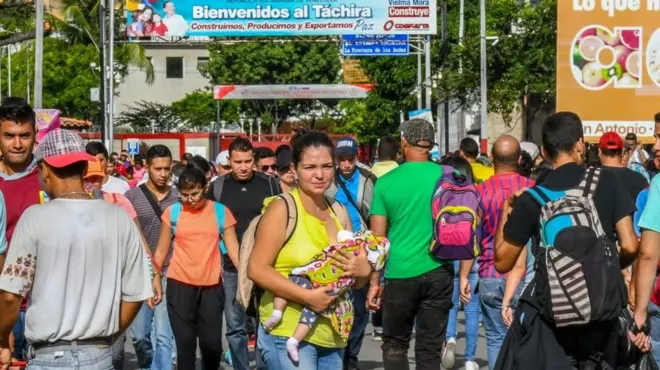 La cédula de identidad y la tarjeta de movilidad fronteriza bastan para avanzar.