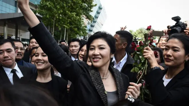 น.ส.ยิ่งลักษณ์ ชินวัตรไปศาลอย่างต่อเนื่องก่อนจะหายตัวไปไม่มาฟังคำตัดสิน