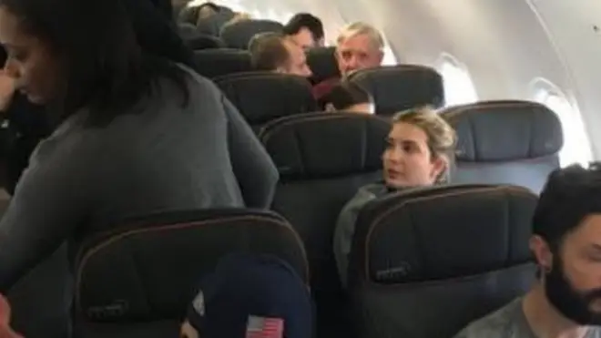 目擊者稱伊萬卡並沒有回擊。