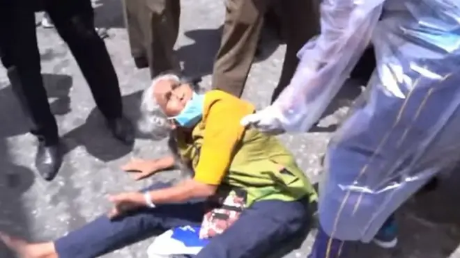 කොල්ලුපිටිය පොලිස් පහරදීම