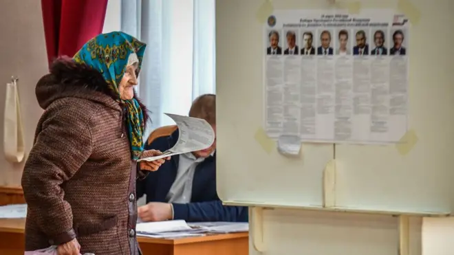 Putin na-atụ anya ị chị Russia na agba nke anọ