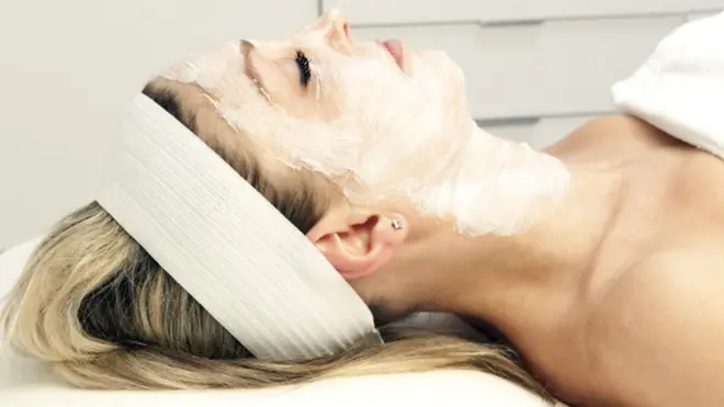 చర్మ సౌందర్యం మెరుగుపర్చుకునే ప్రక్రియ