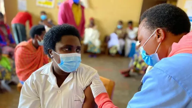 Itangwa ry'iyi doze yongera ubudahangarwa ryatangiriye mu mujyi wa Kigali