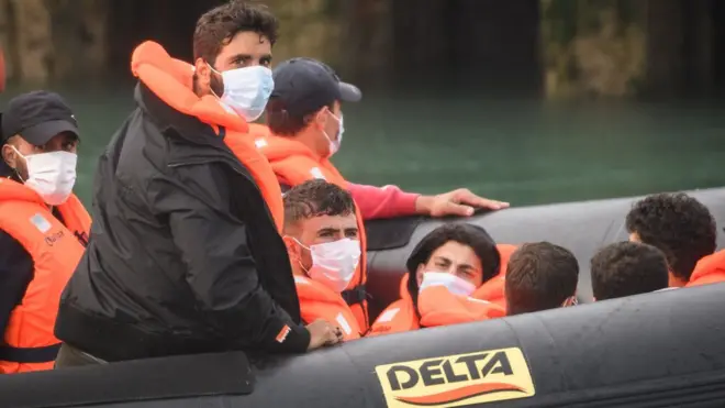 Manş Denizi göçmenler