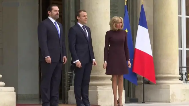 Macron ailesi Hariri'yi Elysee Sarayı'nda karşıladı