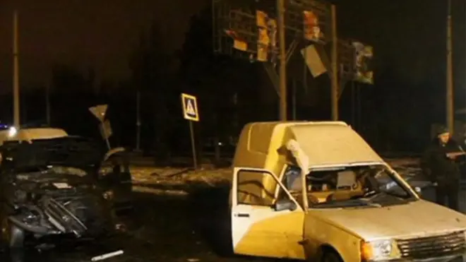 पूर्वी यूक्रेन में एक बार फिर भड़की लड़ाई, सरकार और विद्रोही दोनों एक दूसरे पर लगा रहे हैं एक शहर में आम लोगों पर गोलीबारी का आरोप