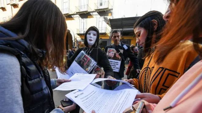 Din Adamlarının Taciz Mağdurları Derneği'nin (Rete l'Abuso) 2018 yılında düzenlediği protestodan bir kare