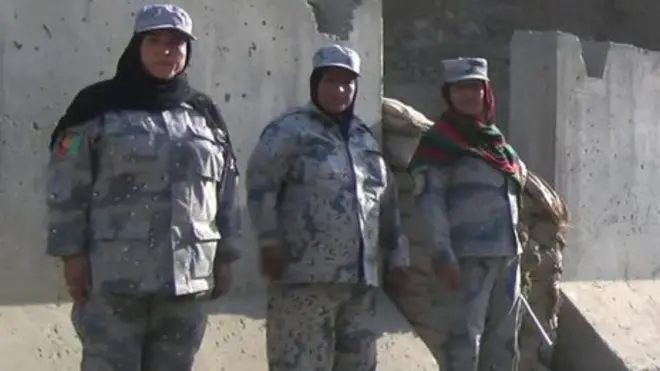 ښځينه پوله ساتې