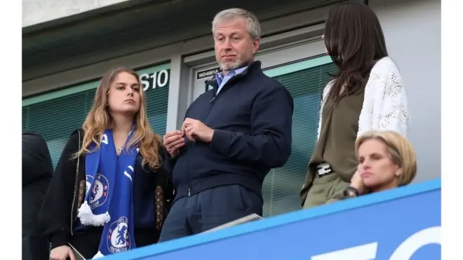 يعتقد أن رومان أبراموفيتش تربطه علاقات وثيقة بالرئيس بوتين