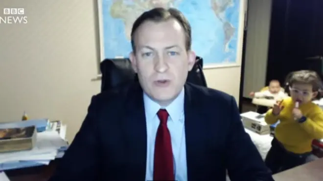 Robert Kelly, profesor ilmu politik, diganggu anaknya saat melakukan wawancara langsung dengan BBC.