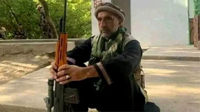 روح الله عزیزي