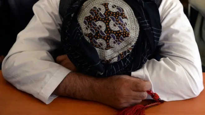 نیول شوی کس