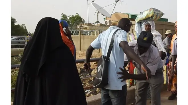 '' vigilance doit être de mise avant pendant et après cette fête'', a déclaré Midjiyawa Bakary, le gouverneur de la région.