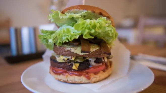 Навіть бургер цілком може бути веганським