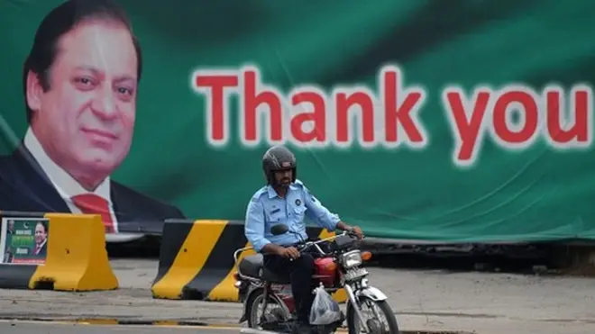 نواز شریف کو نااہلی کے بعد بدعنوانی کے مقدمات کا سامنا ہے