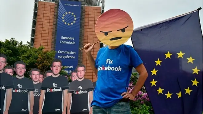 Не всі радо зустрічали засновника Facebook у Європі