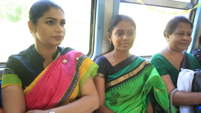 "වෙනම දුම්රිය හෝ බස් යෙදීමෙන් පමණක් කාන්තා හිංසනය අවම කළ නොහැකියි"