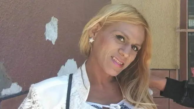 온두라스 출신의 록사나는 미국 입국 허가를 기다리다 갑작스레 숨을 거뒀다