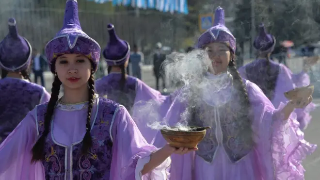 ښځې په قرغزي کالیو کې