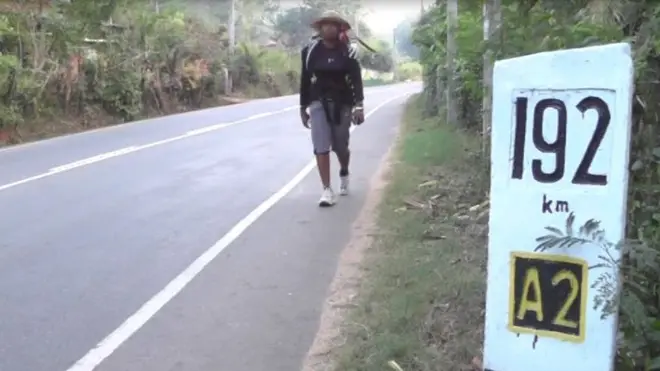 තරුණියකගේ දිරිය ගමන