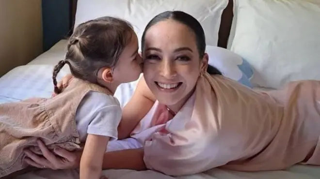 จริยดีและลูกสาว