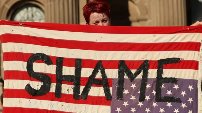 أثار القرار مظاهرات احتجاج في أنحاء متفرقة من العالم