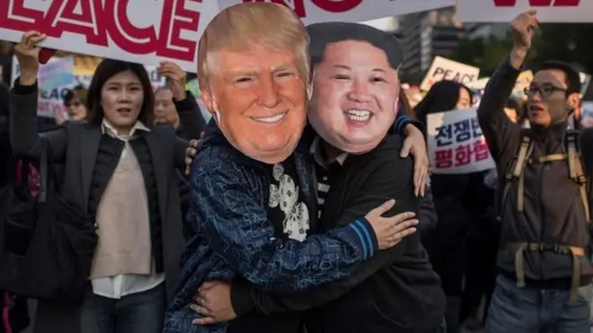 Una manifestación por la paz entre Corea del Norte y EE.UU., sostenida en Seúl el 5 de noviembre de 2017