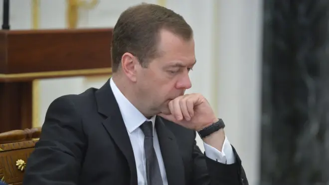 Медведев потребовал от Турции гарантий безопасности российских туристов