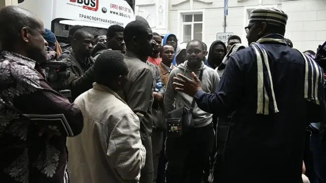 Nigeria ambassador to Russia, Professor Steve Davies Ugbah confirm say more than 200 pipo dey wait to fly back to Lagos.