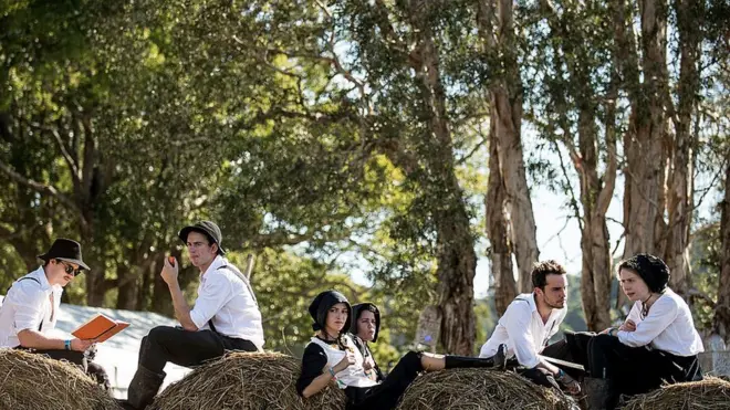Los menonitas rechazan el uso de la electricidad y la religión juega un papel importante en la comunidad.