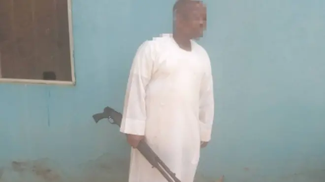 Aworan afurasi wolii to yinbọn lu arabinrin kan