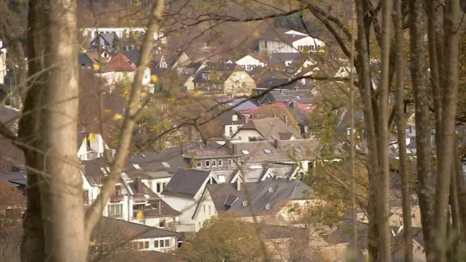 Neverovatno je da je devojčica toliko dugo bila zatvorena u kući u malom gradu od 24.000 ljudi