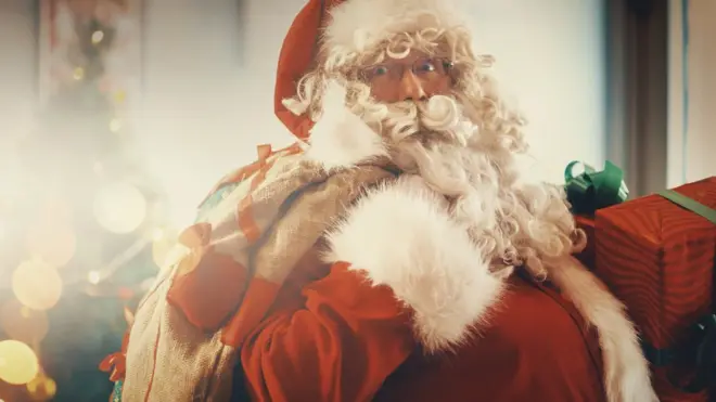 2018'e girerken doktorların Noel Baba'ya yaptığı tavsiyeler bizlere de uyarı niteliğinde. Noel Baba'nın bu yıl fazlalıklarına dikkat etmesi gerekecek.