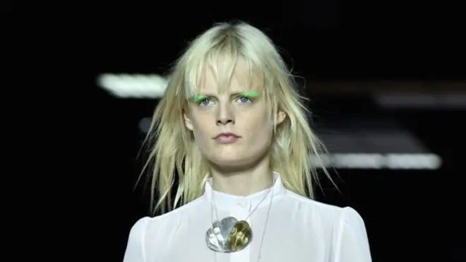 آن گبی اودیل در دوران کودکی و نوجوانی دو عمل جراخی جدی داشته