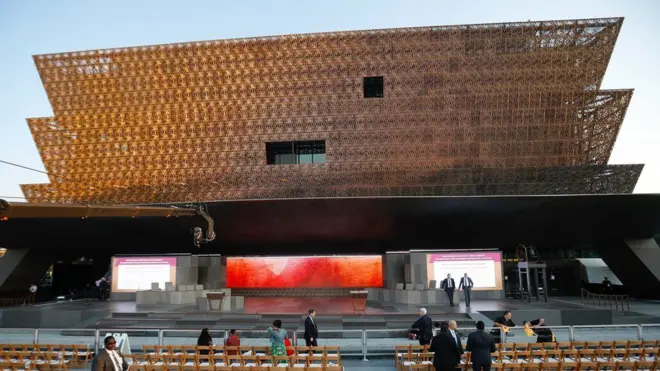 Jumba la kumbukumbu za Wamarekani weusi lafunguliwa Marekani