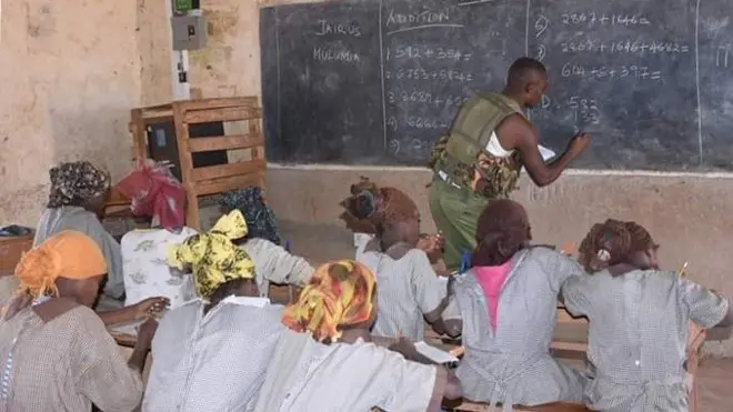 Un policier s'improvise prof de math et fait le buzz