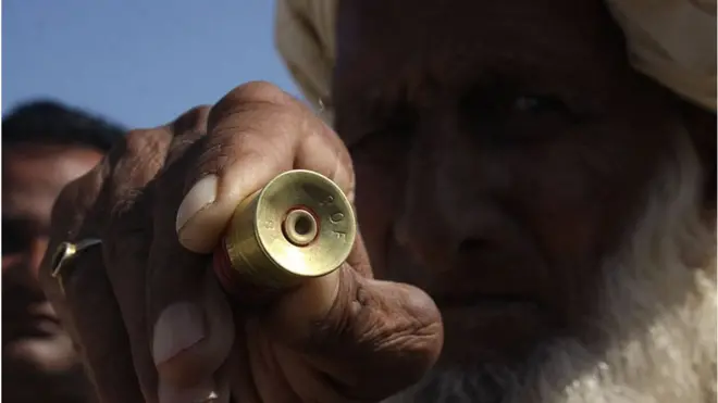 پاک انڈیا سرحد پر سیز فائر کی خلاف ورزی سے وہاں کے مکینوں کی زندگیاں بری طرح متاثر ہو رہی ہیں