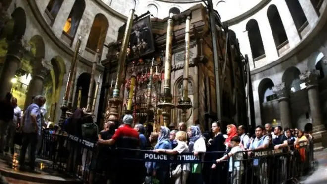 بازسازی و مرمت محراب و ضریح آرامگاه عیسی مسیح