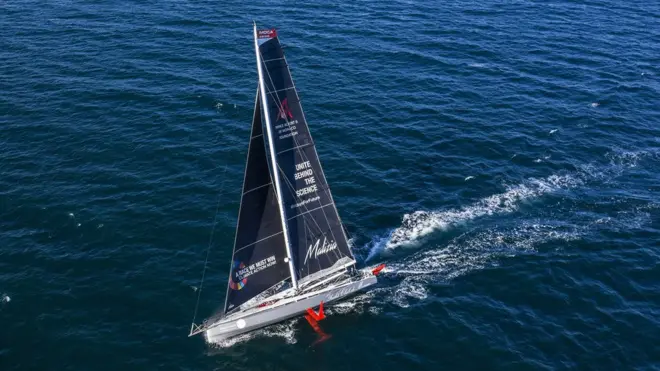 El Malizia II, el velero que llevará a Greta Thunberg a las cumbres del clima.