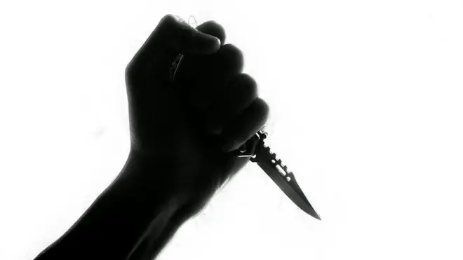 شاب يقتل والدته وشرطي مرور في الكويت