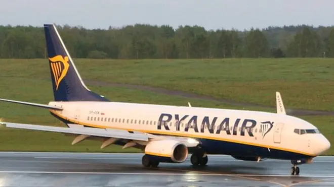 "Боинг-737-800" авиакомпании Ryanair в аэропорту Вильнюса после принудительной посадки в Минске